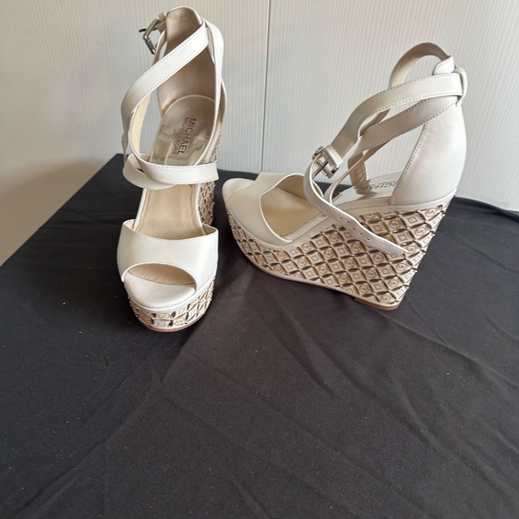 NIB Michael Michael kors white leather  Gabriella wedge sandal 8 😍😍😍 - Picture 7 of 12
